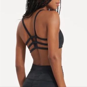 Vuori Black Camo Yosemite Sports Bra Size XL